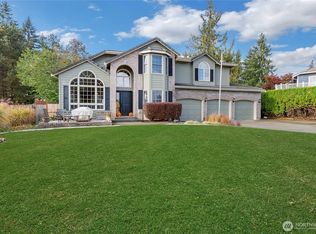 3308 204th Avenue Ct E, Lake Tapps, WA 98391