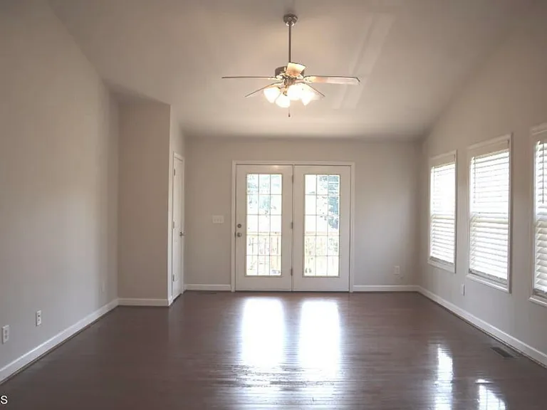 2908 Antioch Rd — Photo 3