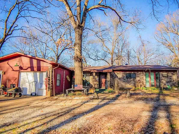 102 Edgewater Cir, Hot Springs, AR 71913