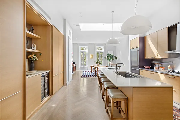 Sold by Compass | media 10