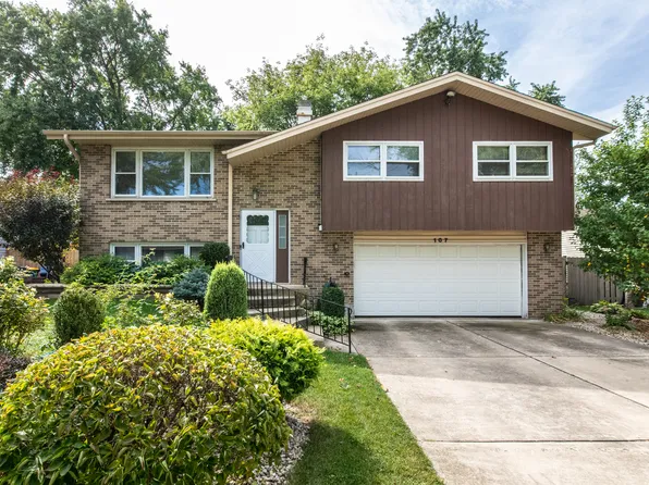 107 Janet Ave, Streamwood, IL 60107