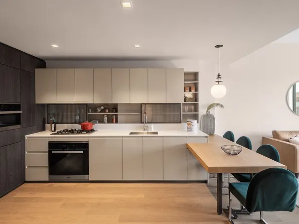 202 Broome St Unit 7H, New York, NY 10002