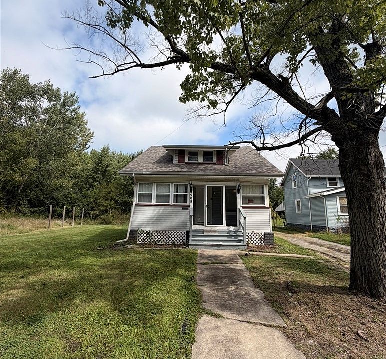 1st image of 908 Palmyra Rd SW