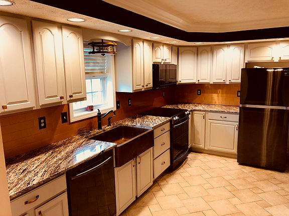 2nd image of 88 Bayley Dr