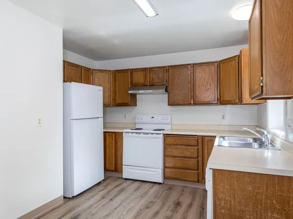 Glasgow Dr. 4798- SC, 4798 Glasgow Dr #3, Fairbanks, AK 99709