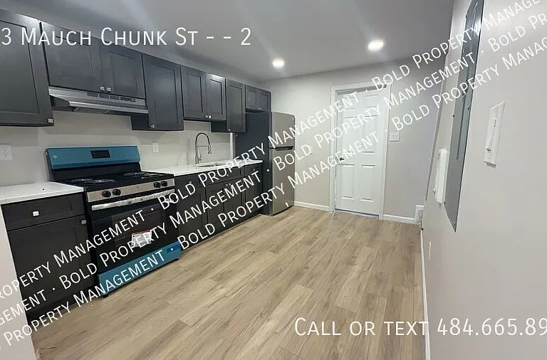 413 Mauch Chunk St #2 — Photo 1