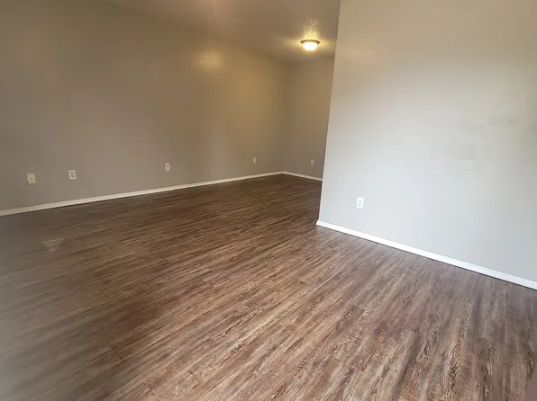 108 Love St #E5, Dardanelle, AR 72834