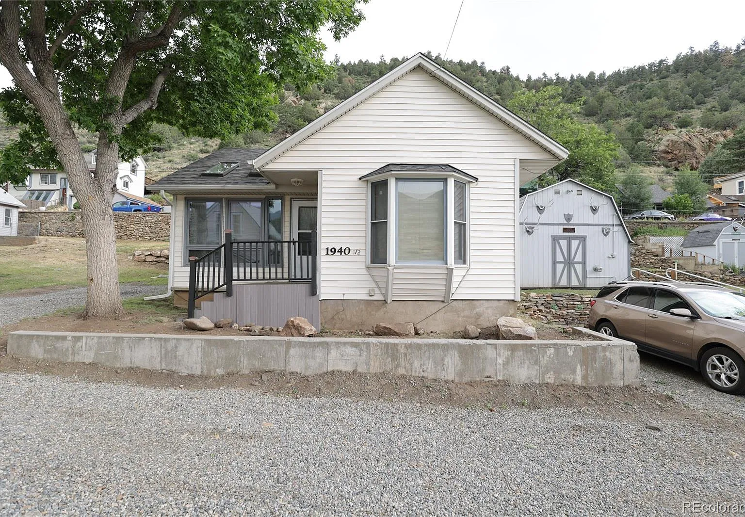 3 bed, 2.0 bath, 1359 sqft, $2,295 — Photo 1