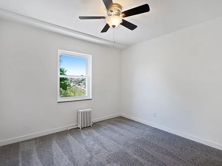 Hillside Apartments — Photo 44