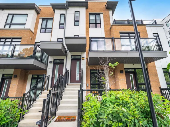 155 Canon Jackson Dr #206, Toronto, ON M6M 0E1