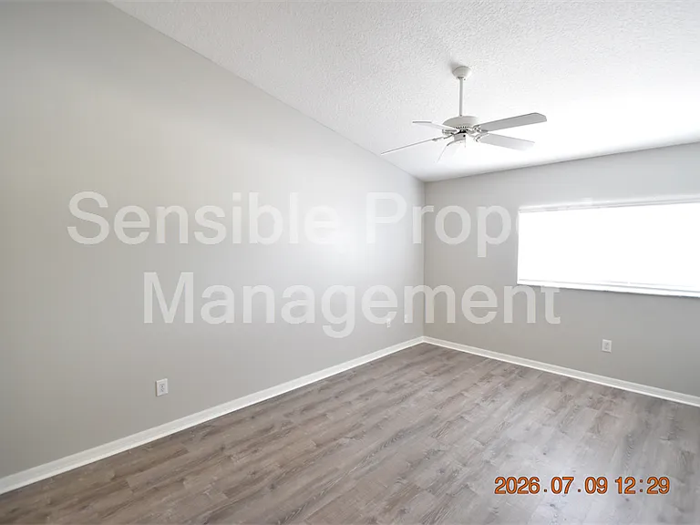 13121 Kings Crossing Dr — Photo 20
