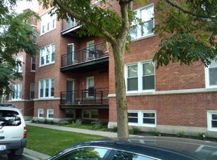 144 Elmwood Ave APT 1, Evanston, IL 60202