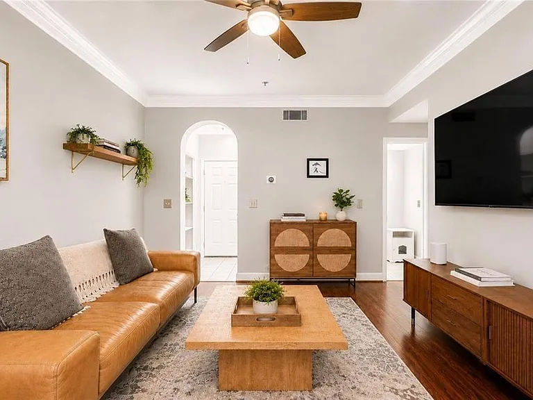 3777 Peachtree Rd NE #1105 — Photo 3