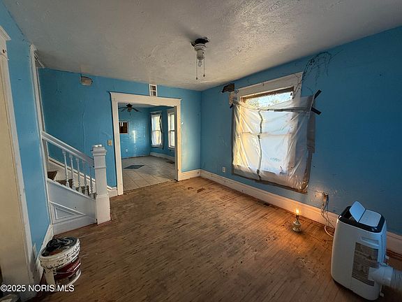 3rd image of 1109 City Park Ave