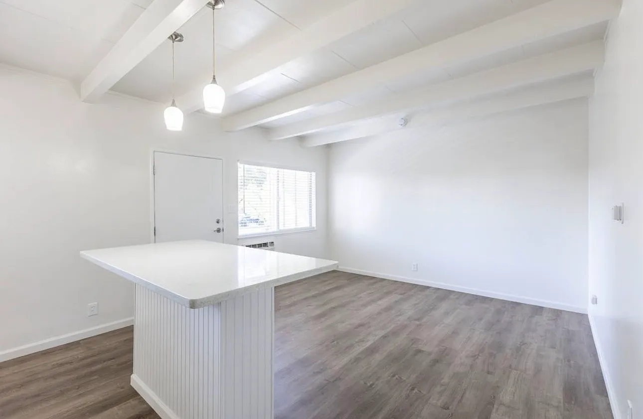 1 bed, 650 sqft, $2,150 — Photo 2