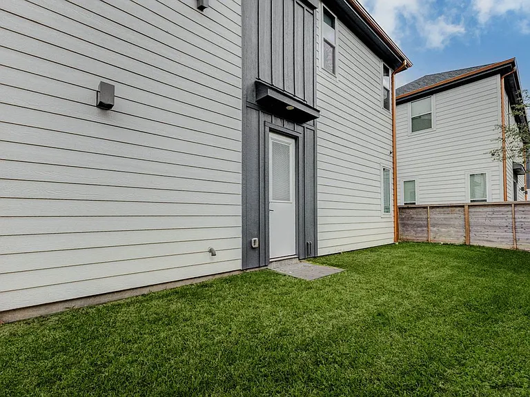 4502 Buck St — Photo 24