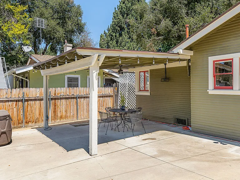 3844 Linwood Pl — Photo 35