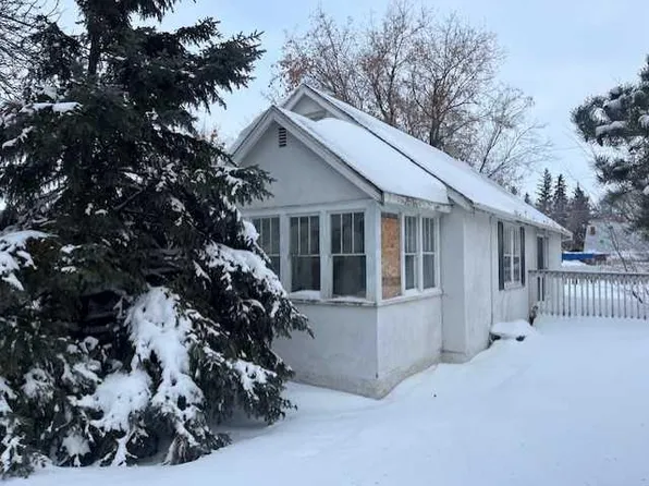 5402 S 50th St, Lloydminster, AB T9V 0M9