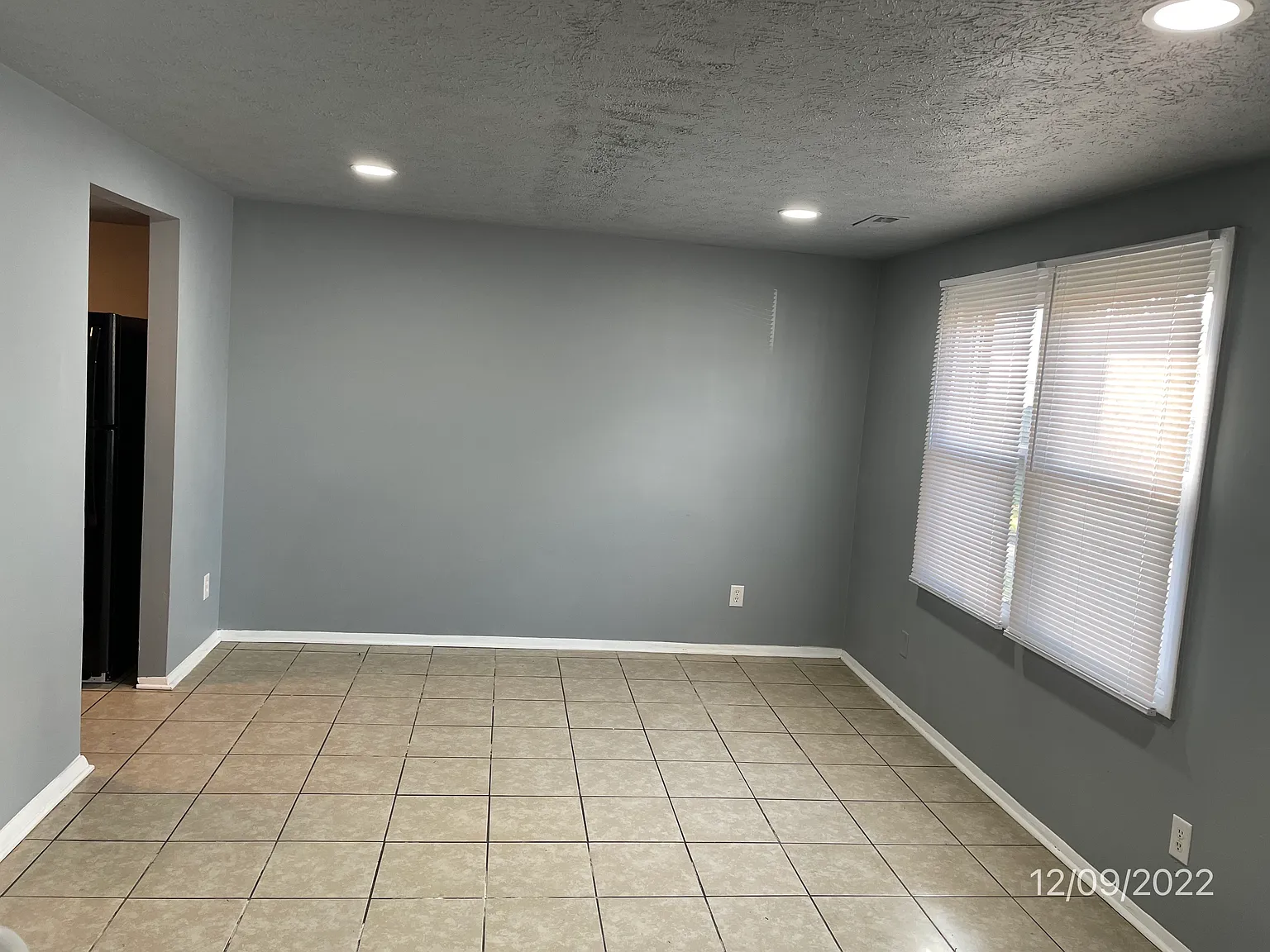3 bed, 1.5 bath, 1330 sqft, $1,775 — Photo 2