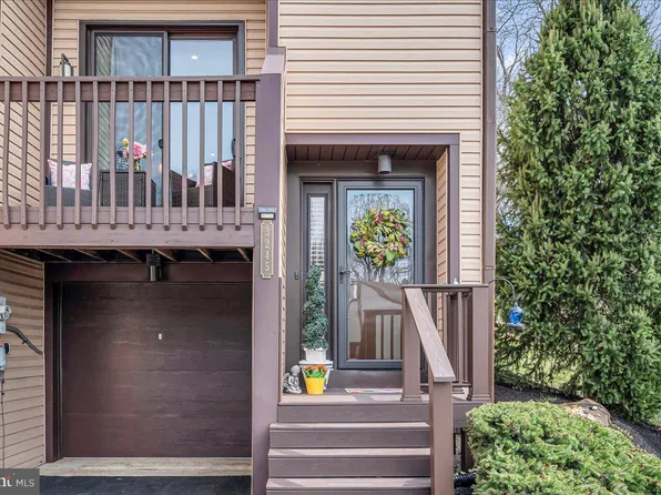 3245 Champions Dr, Wilmington, DE 19808