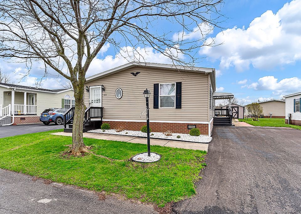 1st image of 9913 Grantham Ct
