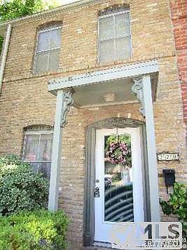 3rd image of 222 W Craig Pl #220