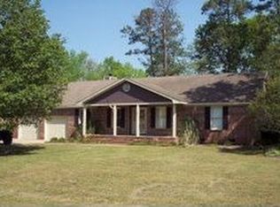 6512 Gilabend Dr, Fayetteville, NC 28306