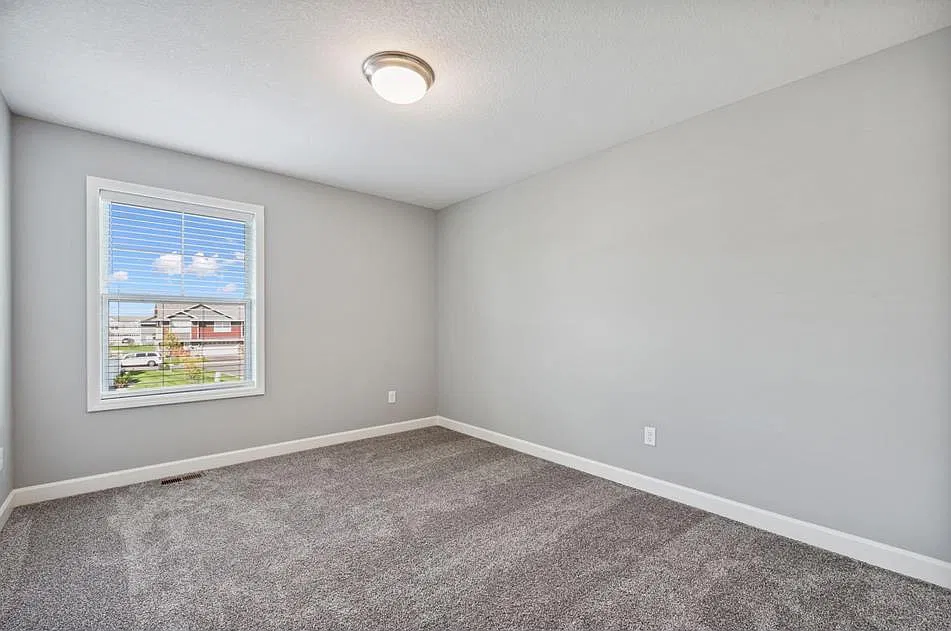3 bed, 2.5 bath, 1800 sqft, $2,800 — Photo 3