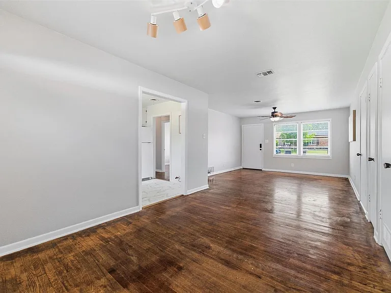 1308 Rose Ave — Photo 16