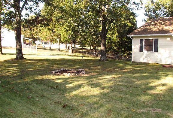2nd image of 16455 Harmony Ln