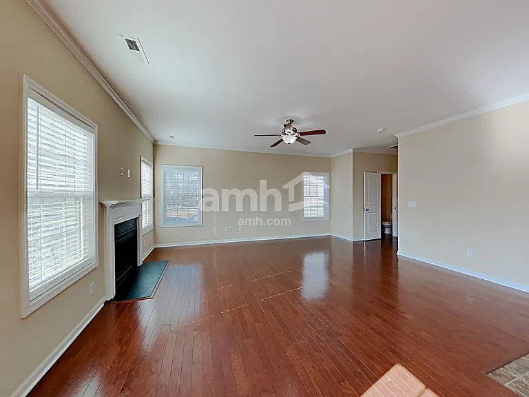 4 Bolter Ct — Photo 5