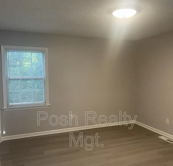 1409 Randolph Ave — Photo 5