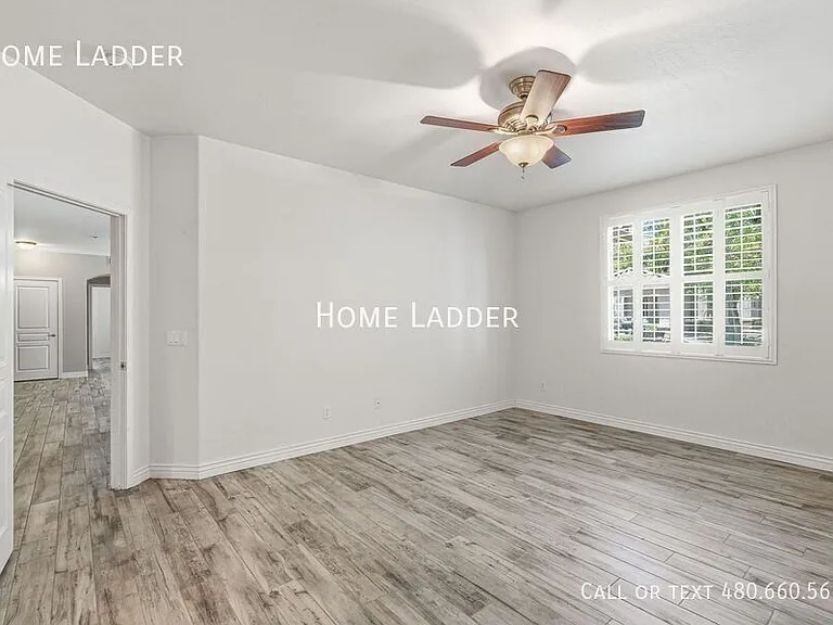 955 E Knox Rd #125 — Photo 17
