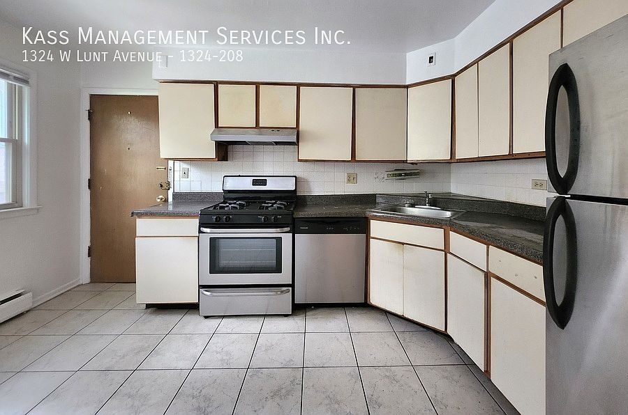 1st image of 1324 W Lunt Ave APT 208