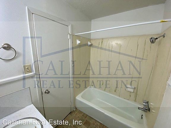 2nd image of 4001 Camp Robinson Rd #5