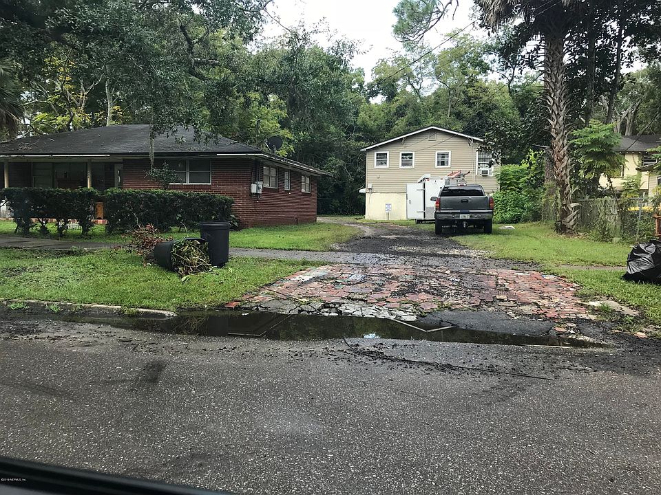 1st image of 626 Saint Clair St #1