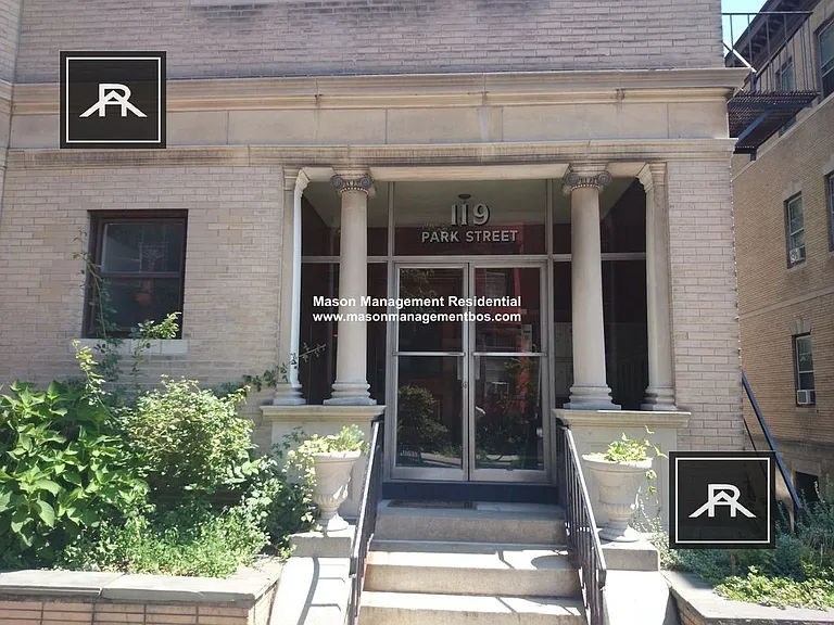 121 Park St #1 — Photo 13