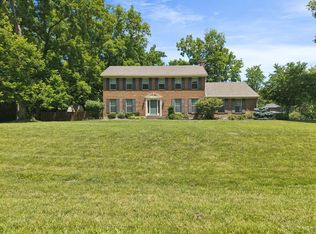 6400 Roth Ridge Dr, Loveland, OH 45140