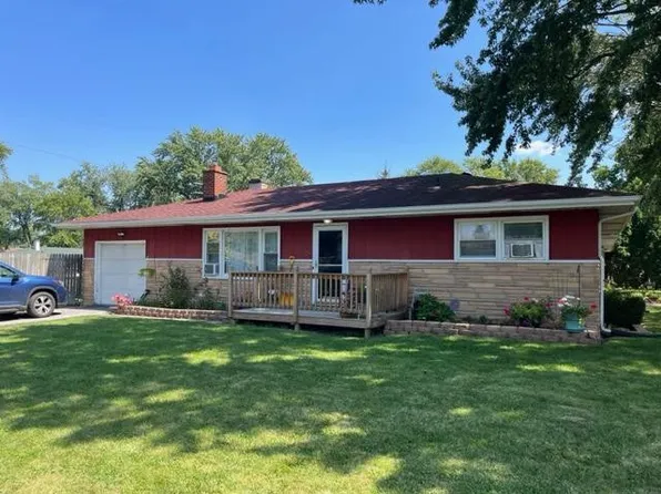 924 W 39th Ave, Hobart, IN 46342