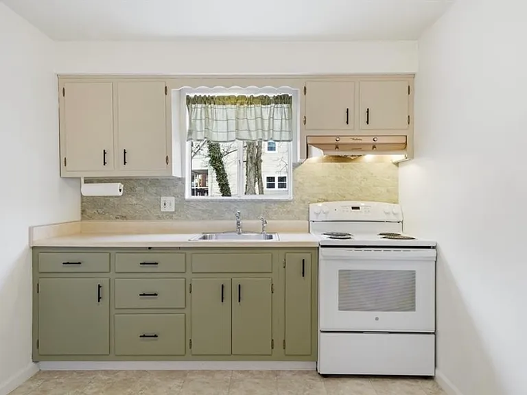 226 Frankfort Ave — Photo 14