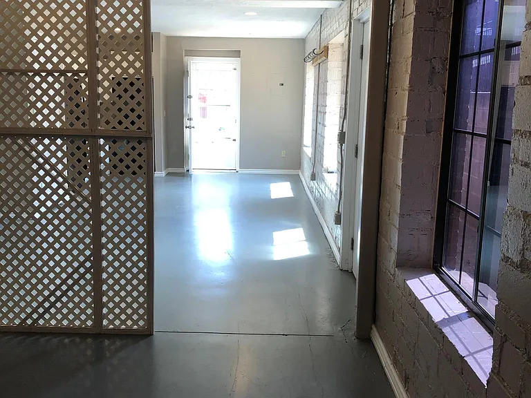 213 N Central Ave #103 — Photo 8