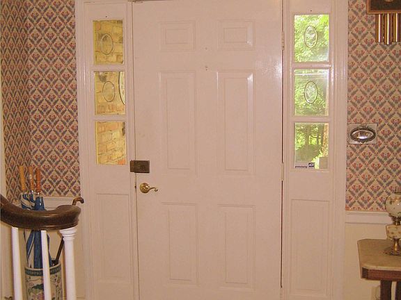 4th image of 512 Cleermont Dr SE