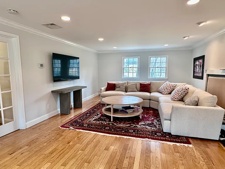20 Joann Cir — Photo 10