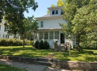 815 Walnut St, Cedar Falls, IA 50613