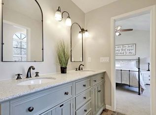 8511 Stonebridge Dr, Charleston, SC 29420