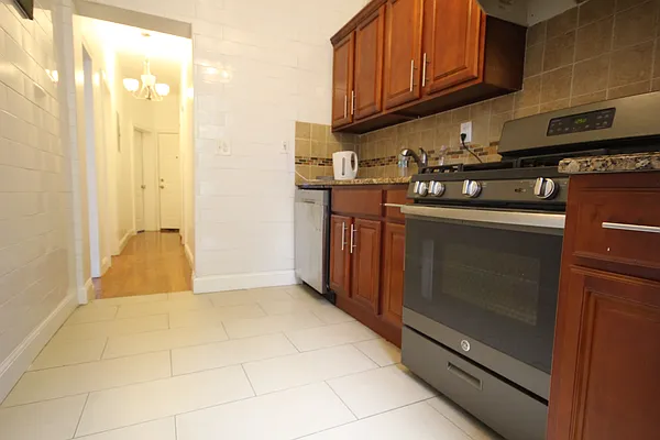 Rented by Oxford Property Group | media 13