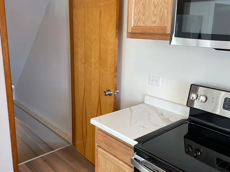 128 Main St — Photo 25