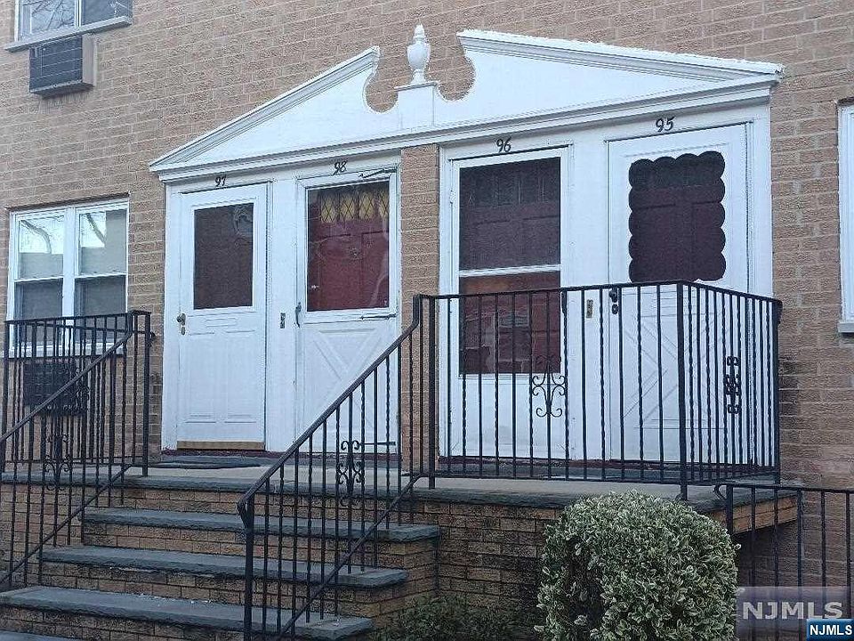 1st image of 725 Joralemon St Unit 95