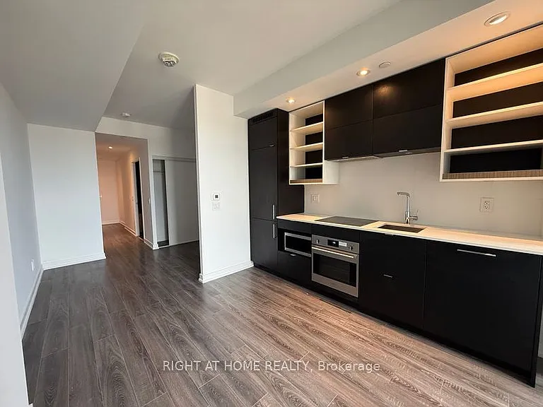 20 Edward St #1917 — Photo 4