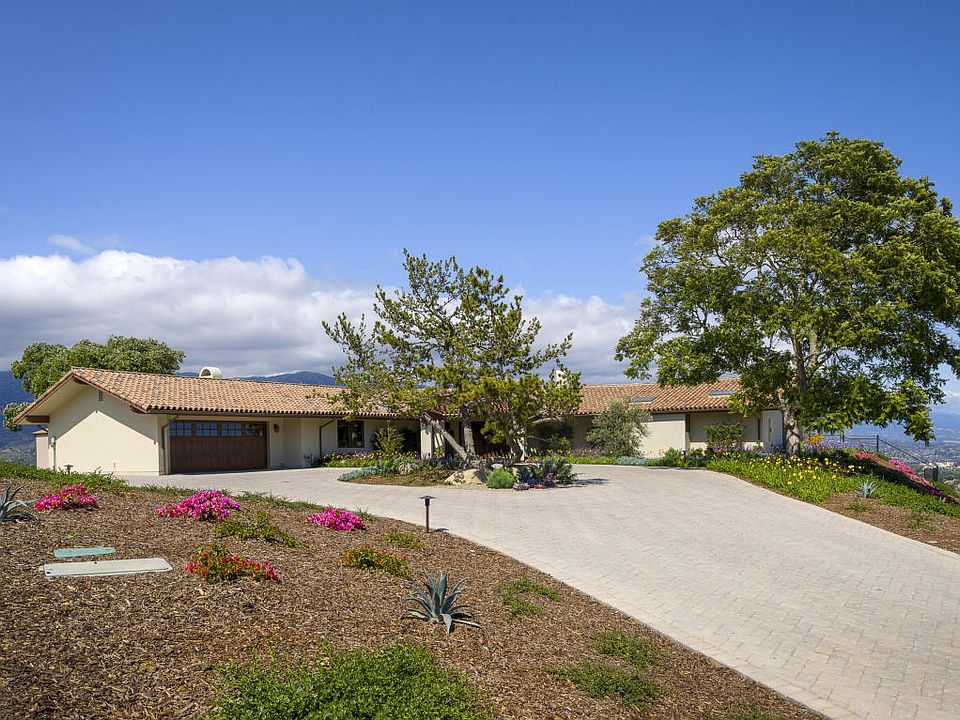 1st image of 3639 Campanil Dr